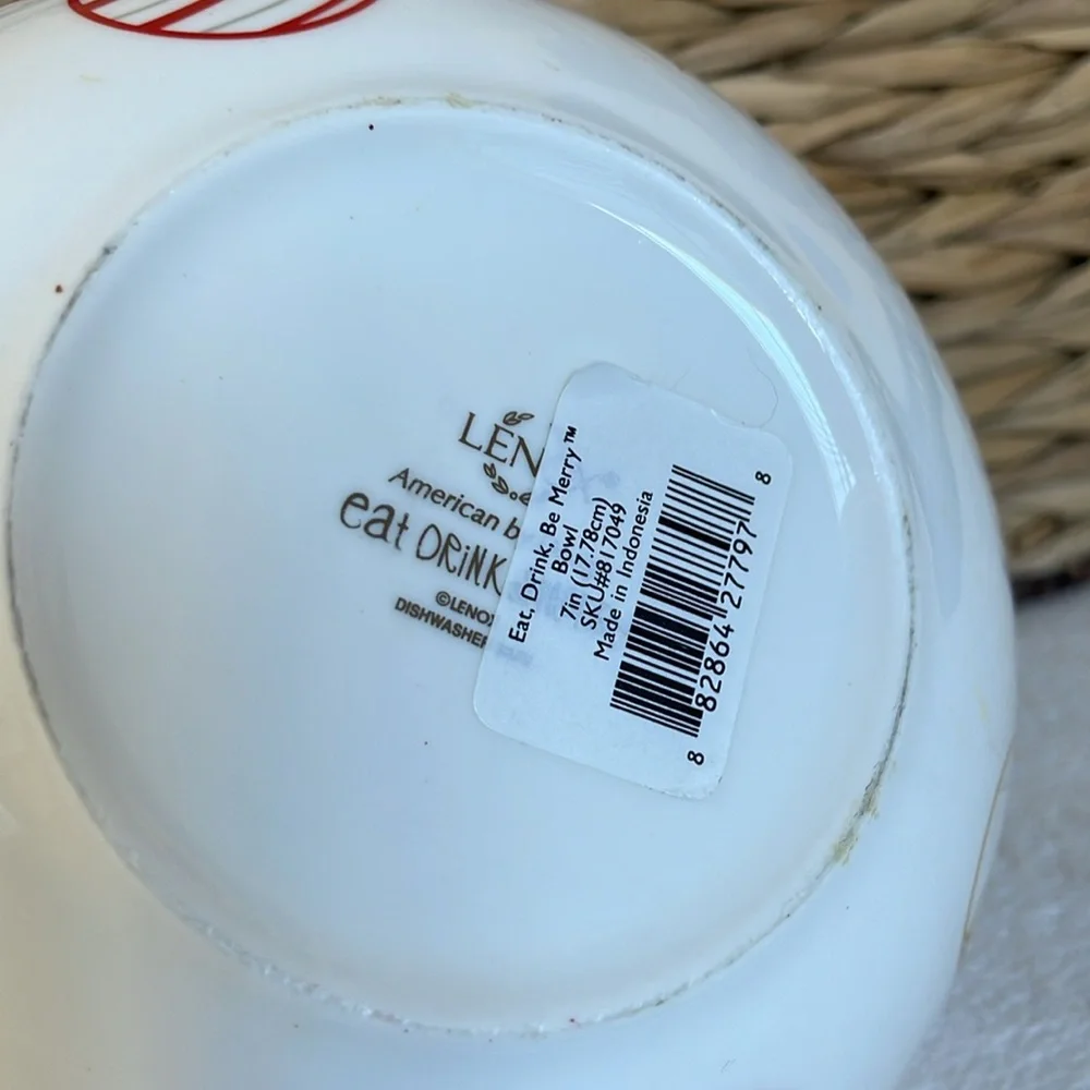 Lenox Eat Drink & Be Merry 7” Bowl White Red Gold & Silver 7” Serving Bowl